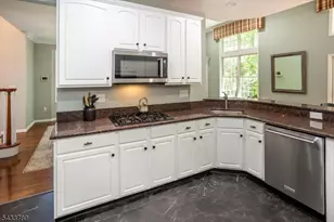 16 Wyckoff Way, Chester, NJ 07930 - Photo 15