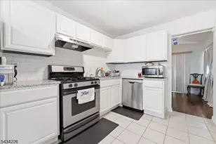 18 Lake Ave, East Brunswick Township, NJ 08816 - Photo 5