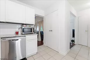 18 Lake Ave, East Brunswick Township, NJ 08816 - Photo 5