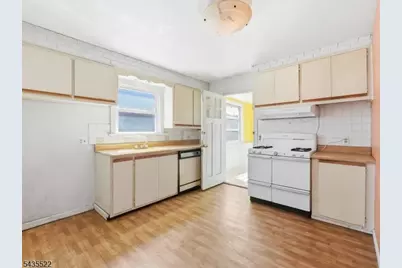 221 Ralph St, Belleville, NJ 07109 - Photo 13