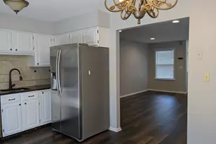 604 Almond Ct, Raritan Township, NJ 08822 - Photo 7