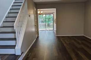 604 Almond Ct, Raritan Township, NJ 08822 - Photo 3