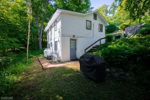 7 Birch Rd, Vernon Twp., NJ 07461 - Photo 3