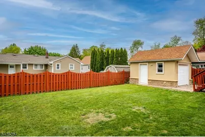 16 S 9th Ave, Manville, NJ 08835 - Photo 15