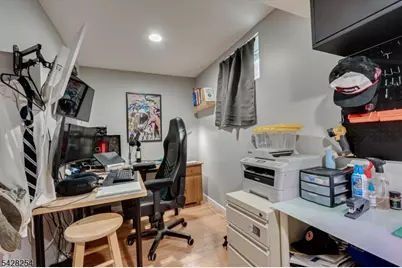 16 S 9th Ave, Manville, NJ 08835 - Photo 17