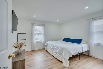 16 S 9th Ave, Manville, NJ 08835 - Photo 27