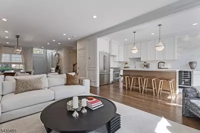 41 Chestnut Ct, Cedar Grove, NJ 07009 - Photo 1