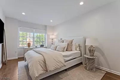 41 Chestnut Ct, Cedar Grove, NJ 07009 - Photo 11