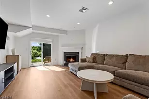 41 Chestnut Ct, Cedar Grove, NJ 07009 - Photo 13