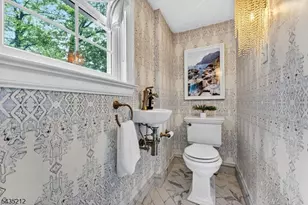 15 Afterglow Ave, Verona, NJ 07044 - Photo 5