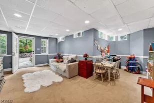 15 Afterglow Ave, Verona, NJ 07044 - Photo 35