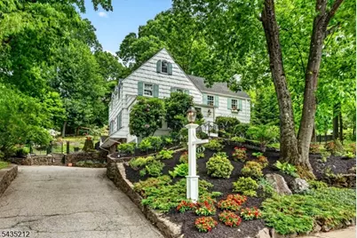 15 Afterglow Ave, Verona, NJ 07044 - Photo 1