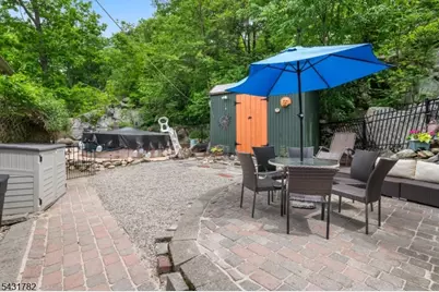 66 Fairlawn Dr, West Milford, NJ 07421 - Photo 23