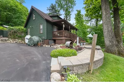 66 Fairlawn Dr, West Milford, NJ 07421 - Photo 33