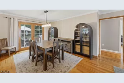 31 Middle Hill Rd, Woodbridge Township, NJ 07067 - Photo 9