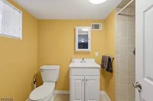 31 Middle Hill Rd, Woodbridge Township, NJ 07067 - Photo 23
