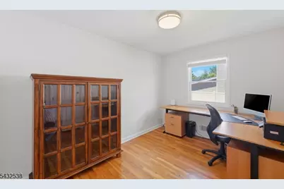 31 Middle Hill Rd, Woodbridge Township, NJ 07067 - Photo 17