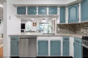 15 Boulder Run Rd, Paterson, NJ 07501 - Photo 3