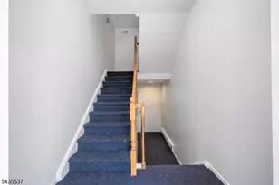 15 Boulder Run Rd, Paterson, NJ 07501 - Photo 21