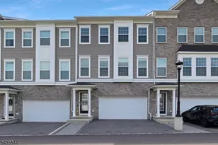 6 Martin Pl, Morris Plains, NJ 07950 - Photo 3