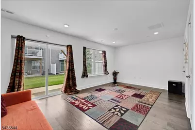 6 Martin Pl, Morris Plains, NJ 07950 - Photo 9