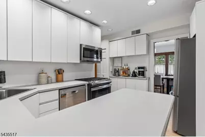 931 Pierpont St, Rahway, NJ 07065 - Photo 13