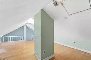 122 S Lincoln Ave, Middlesex, NJ 08846 - Photo 9