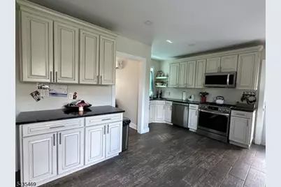 3 Dumont Rd, Far Hills, NJ 07931 - Photo 5