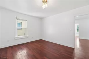 122 S Lincoln Ave, Middlesex, NJ 08846 - Photo 9