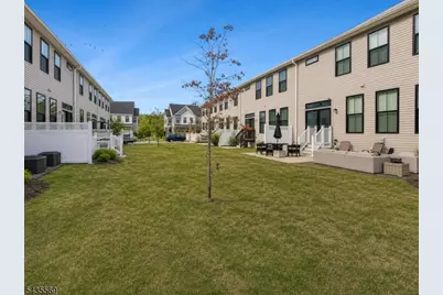 26 Wisteria Ct, Monroe Township, NJ 08831 - Photo 25