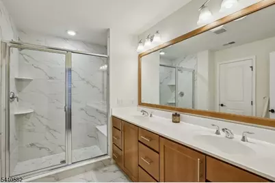 26 Wisteria Ct, Monroe Township, NJ 08831 - Photo 15