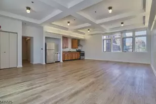 2000 West St, Union City, NJ 07087 - Photo 3
