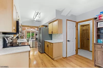 158 Glenside Trl, Byram Township, NJ 07871 - Photo 15