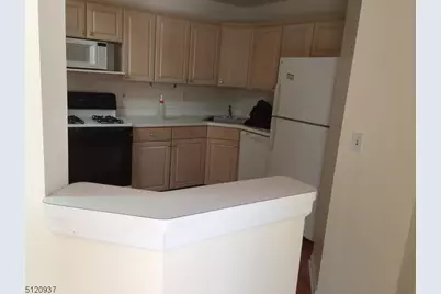 186 Potomac Dr Ondo, Bernards Township, NJ 07920 - Photo 5
