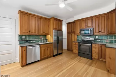 92 N Union St, Lambertville, NJ 08530 - Photo 23
