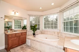 2 Brenner Ct, Franklin Township, NJ 08873 - Photo 17