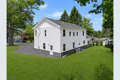35 Stanhope Rd, Sparta Township, NJ 07871 - Photo 9