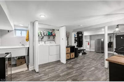 6 Pershing Ct, Ridgefield, NJ 07660 - Photo 15