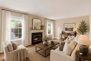 39 Canterbury Cir, Franklin Township, NJ 08873 - Photo 5