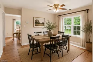 39 Canterbury Cir, Franklin Township, NJ 08873 - Photo 9