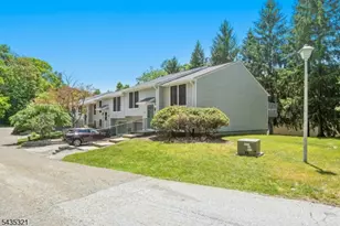 21 Quail Ct, Hardyston Township, NJ 07419 - Photo 21