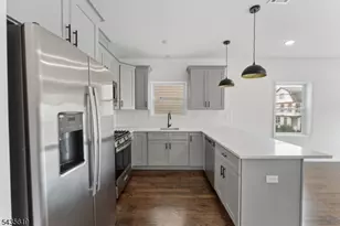 910 Bergen St, Newark, NJ 07112 - Photo 5