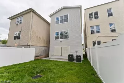910 Bergen St #1, Newark, NJ 07112 - Photo 13