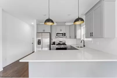 910 Bergen St #1, Newark, NJ 07112 - Photo 3
