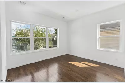 910 Bergen St #2, Newark, NJ 07112 - Photo 9