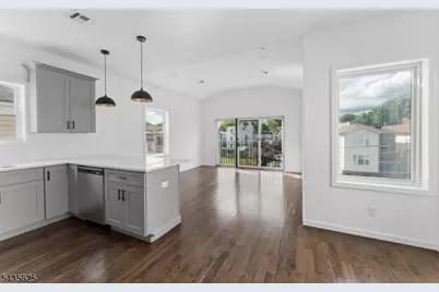 910 Bergen St #2, Newark, NJ 07112 - Photo 1