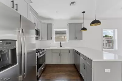 910 Bergen St #2, Newark, NJ 07112 - Photo 5