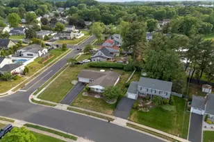 117 Idolstone Ln, Aberdeen Township, NJ 07747 - Photo 31