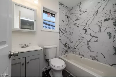 287 Orange St Apt 2, Newark, NJ 07103 - Photo 25