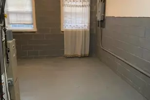 21 Holland St, Newark, NJ 07103 - Photo 15